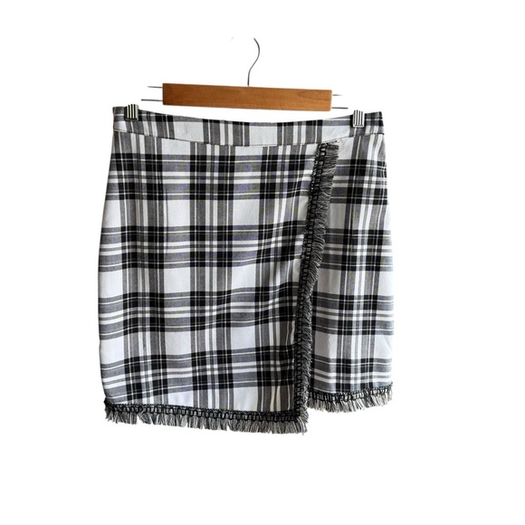 Missguided - Plaid Fringe Mini Skirt Y2K Wrap Style Sz 6 - Picture 2 of 7